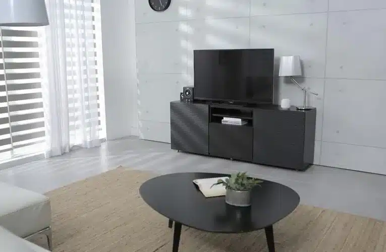Szafki pod telewizor – funkcjonalne meble z drewna
