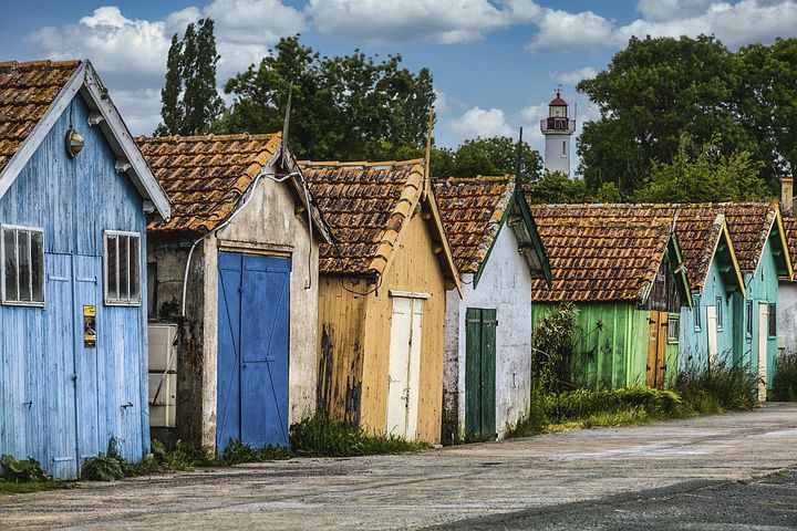 Tanie domy pod Warszawą – ceny