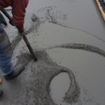 Jak szybko i łatwo szlifować posadzki betonowe - porady dla początkujących